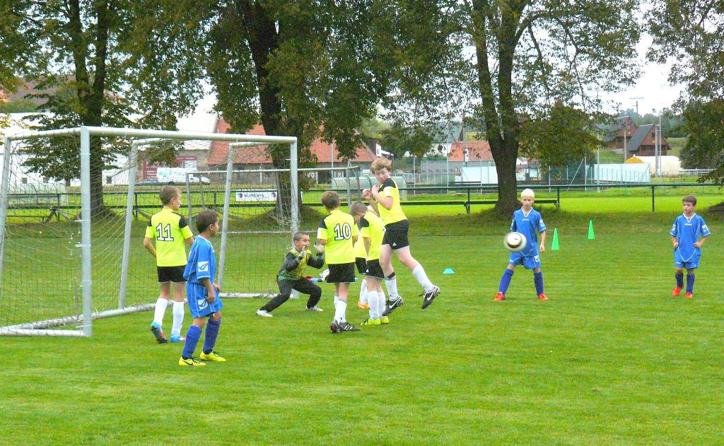 FK Sedmihorky-Martinice 25.9.2013 P1300851